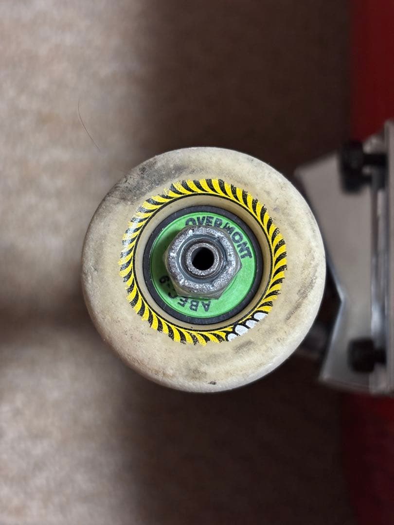 最終価格　スケートボードコンプリート　8.25 サンダートラック