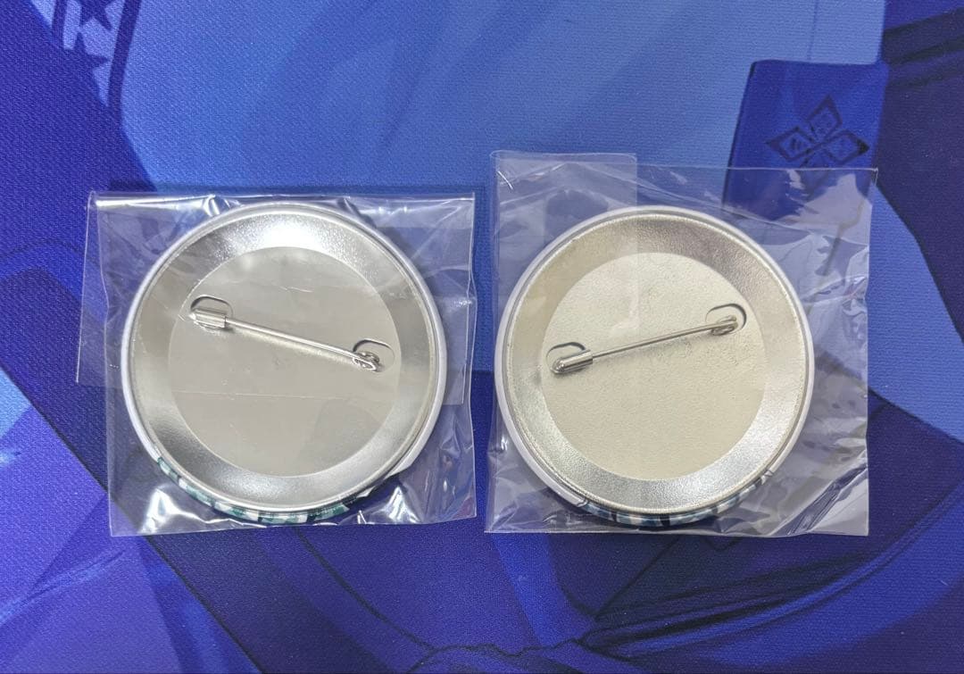 ハコニワリリィ　コガネゾラ　早期予約キャンペーン　直筆サイン缶バッジ