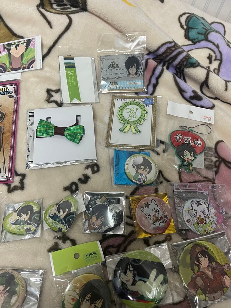 キングオブプリズム　タイガ　キンプリ　缶バッジ　アクリルスタンド アクスタ