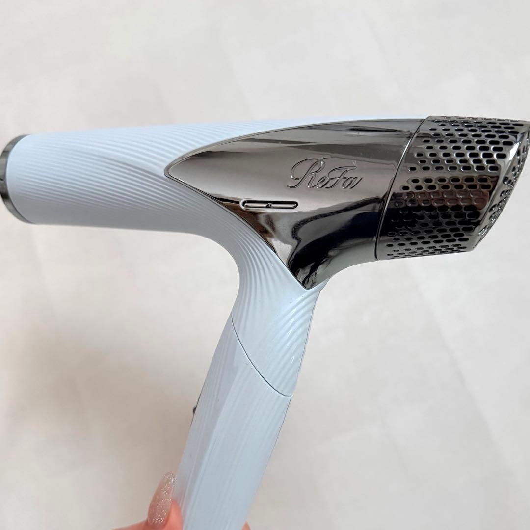 美品 ReFa リファ ドライヤー 白 ホワイト 折り畳み可能 軽量 コンパクト