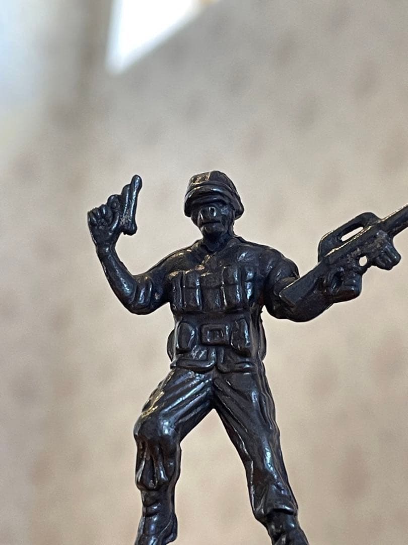 SSUR メタルフィギュア　ニューヨーク