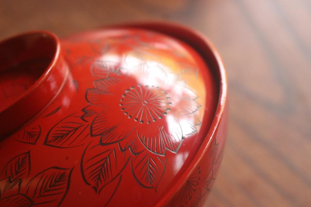 デッドストック！上質朱漆に極上沈黒桜文の映えるお椀2点（検輪島塗懐石椀雑煮椀