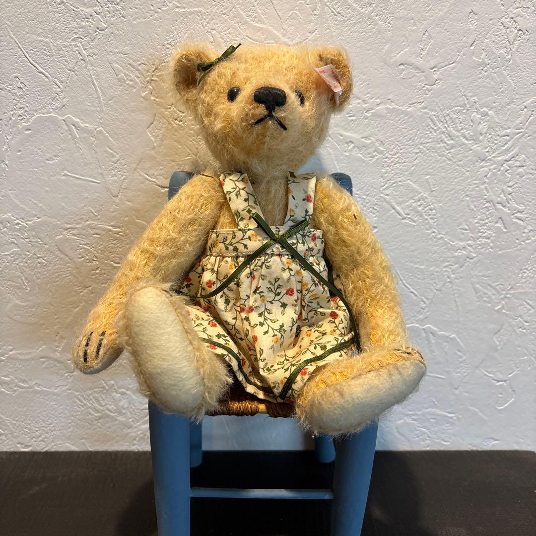 シュタイフ　テディベア　April 036873 椅子付き