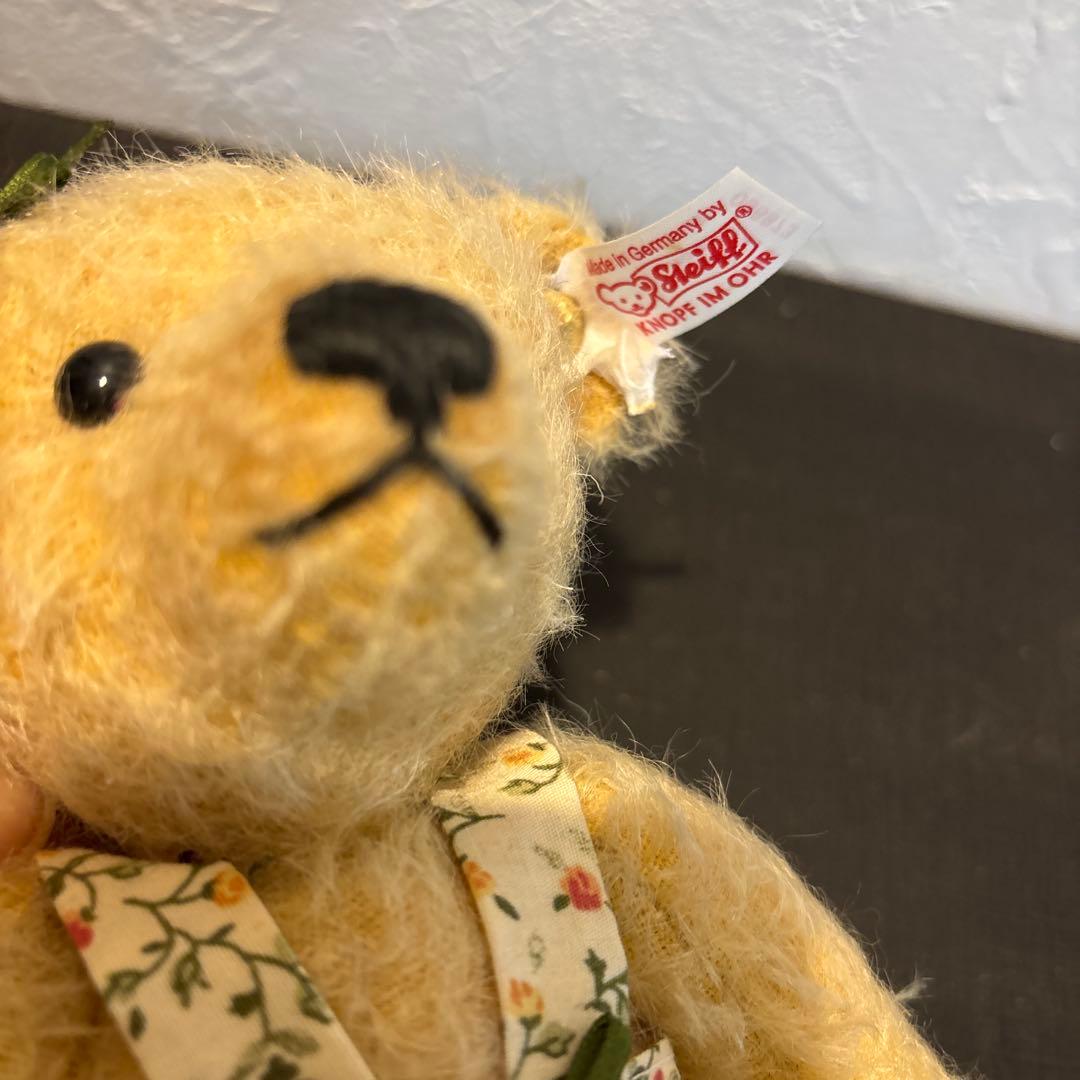 シュタイフ　テディベア　April 036873 椅子付き