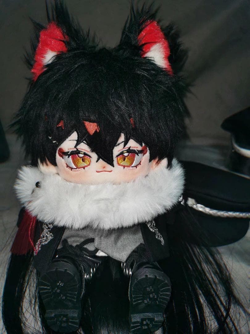 着せ替え　ぬいぐるみ　20cm vox akuma ヴォックス　luxiem