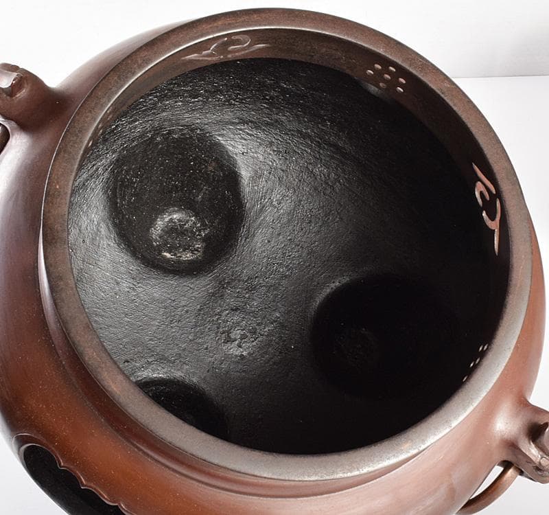 そら釜師　角谷莎村作　鬼面切合釜　鉄釜　風炉　共箱　D　R4868C