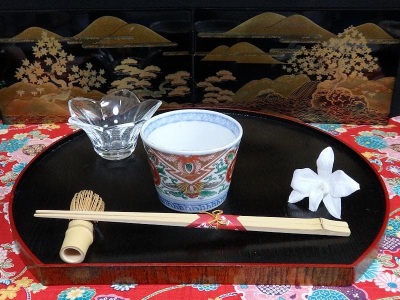 古伊万里　金襴手　双魚に花唐草の図　蕎麦猪口　E221AS-CAh