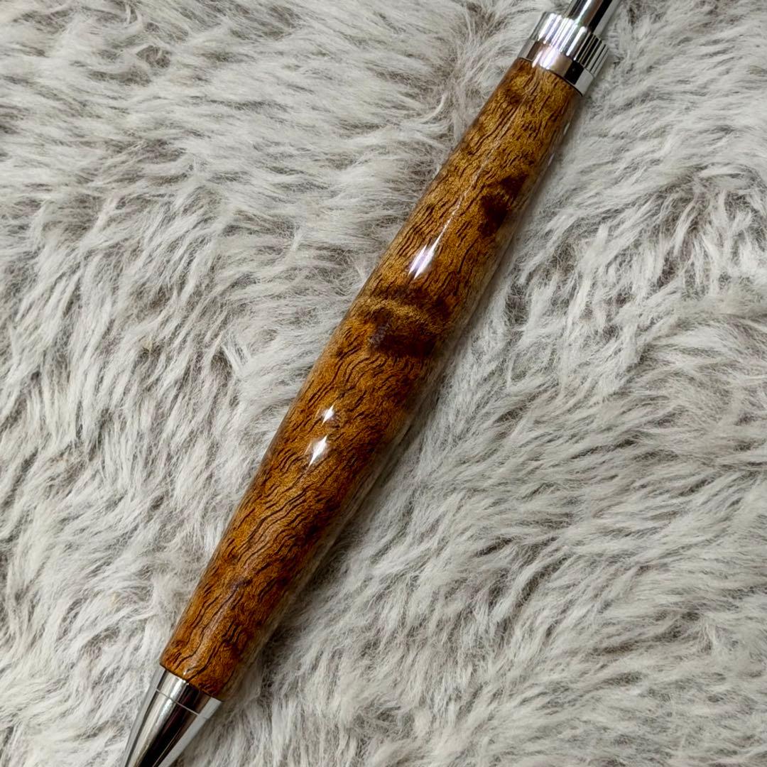 木軸ペン　ラッカー仕上げ　楽器　ギター　ハワイアンコア