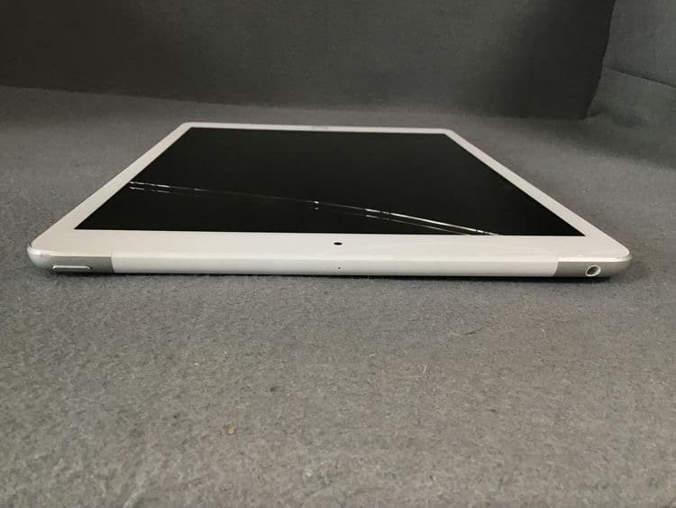 中古 SIMフリー iPad 第8世代 Cellularモデル 32GB