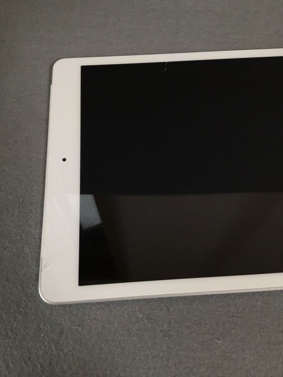 中古 SIMフリー iPad 第8世代 Cellularモデル 32GB