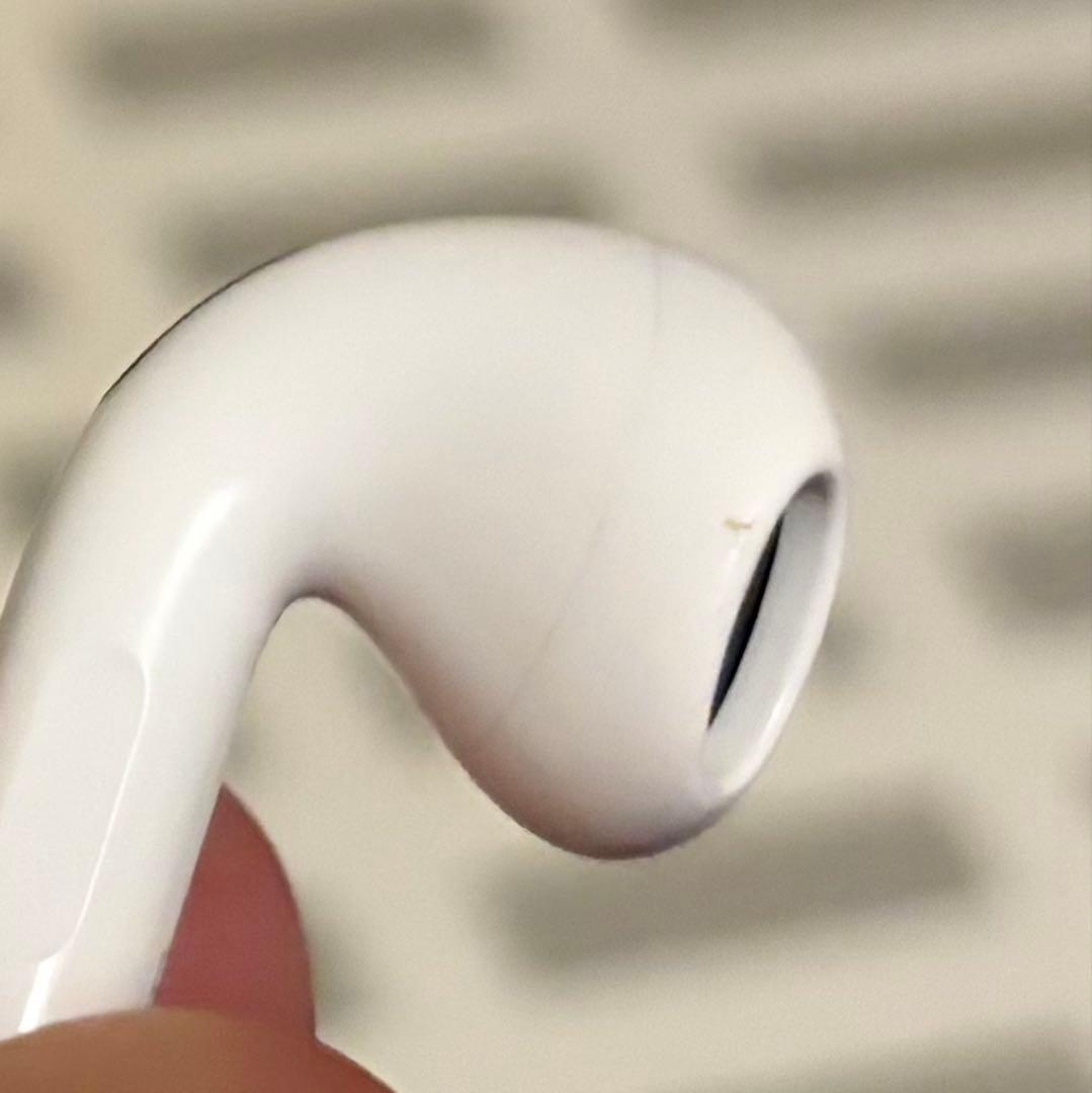 AirPods 4 ノイズキャンセリング搭載