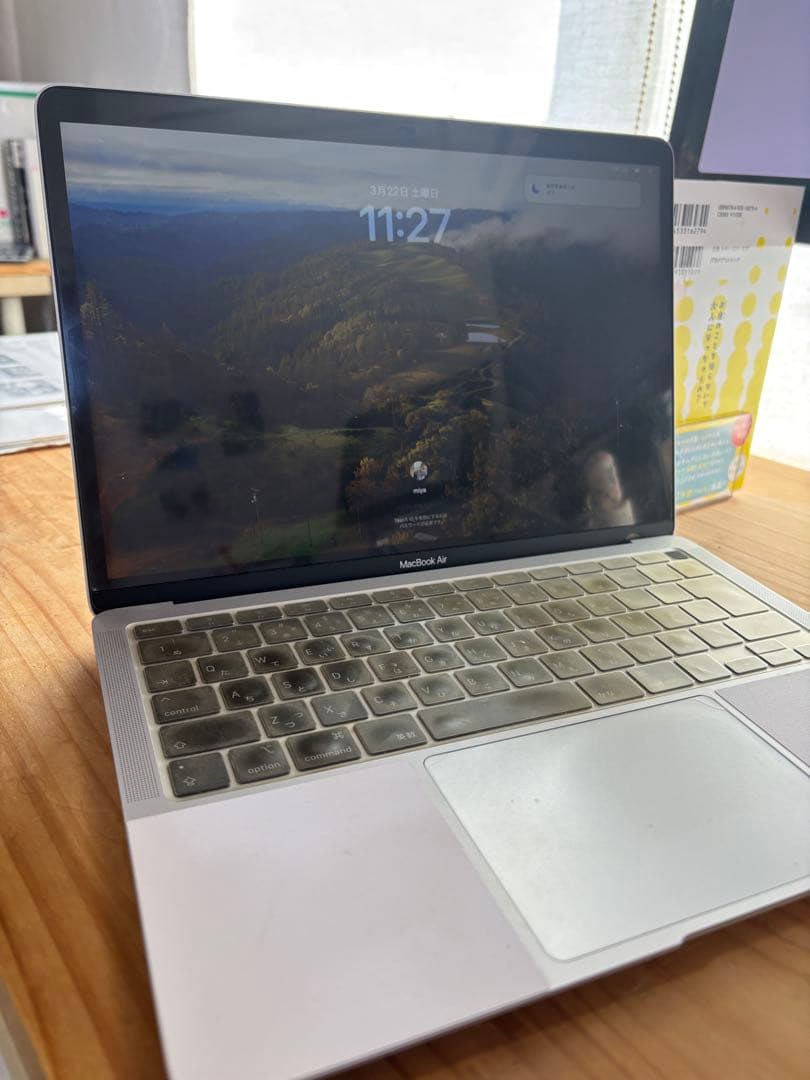 【良品】MacBook Air（M1,2020） 13.3㌅ 512GB白