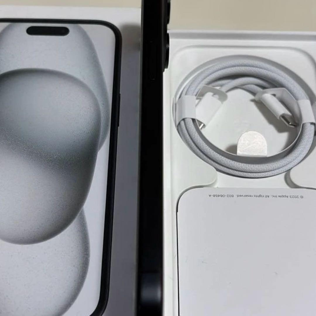 iPhone15 128GB 本体ブラック　美品