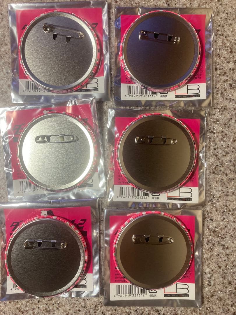 未使用　ダンガンロンパ　血まみれ缶バッジ　舞園さやか　6個セット