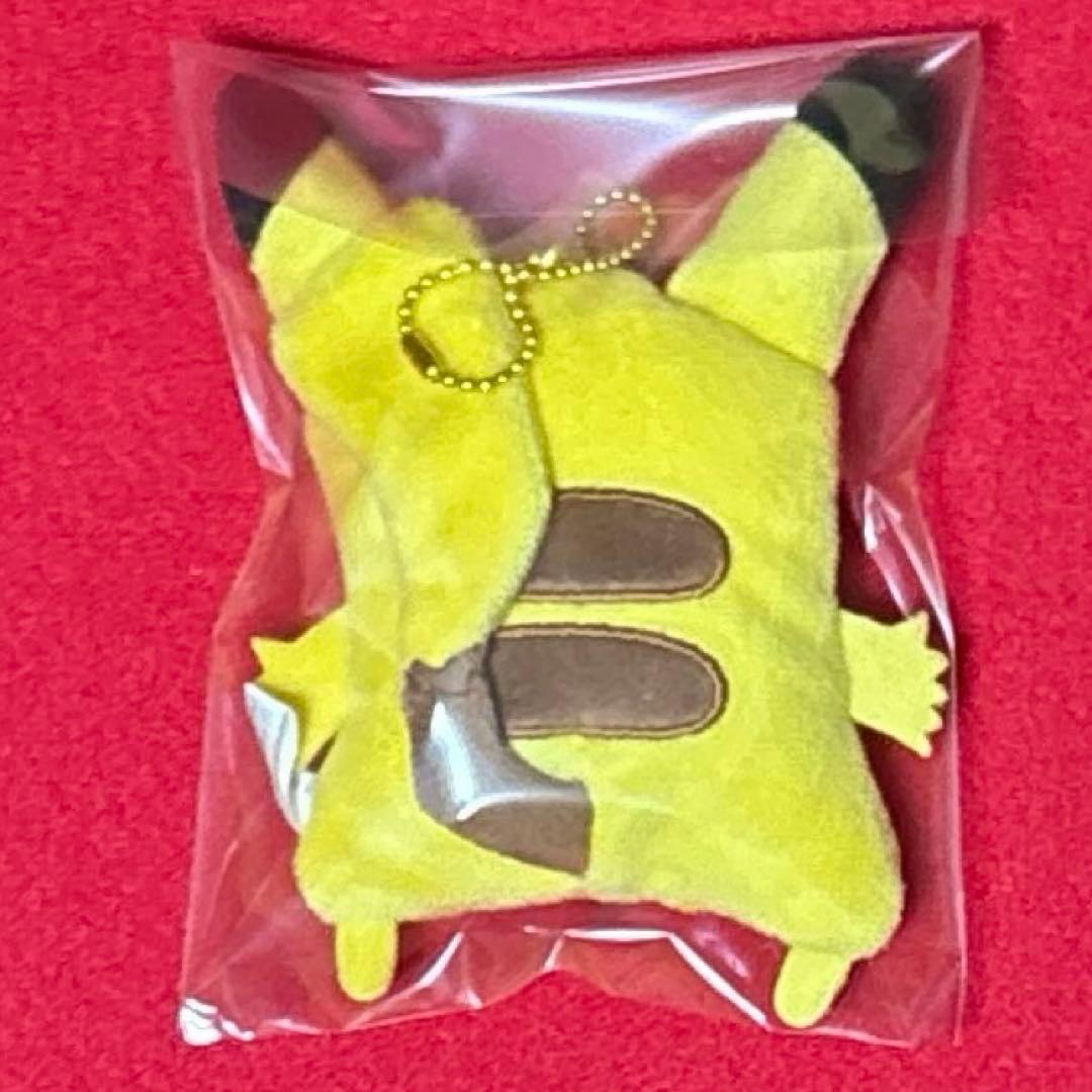 ピカチュウ ぬいぐるみ ポケモンセンター　Oops!　マスコット　キーホルダー