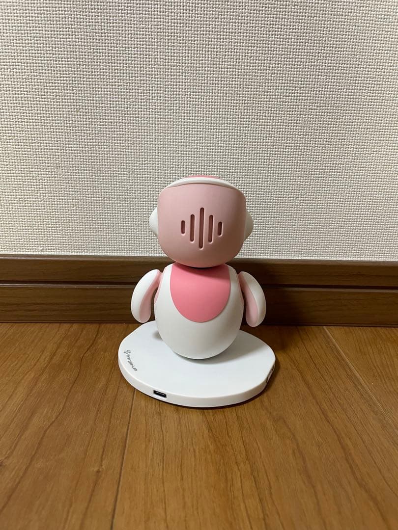 アイリック　Ellik ロボット　ピンク
