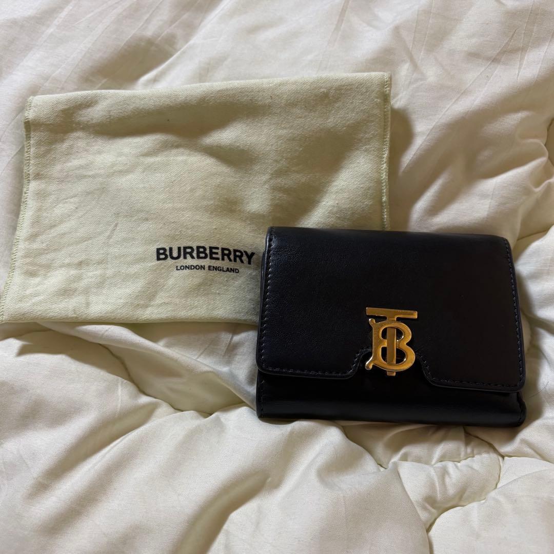 Burberry 三つ折り財布　GOLD ロゴ