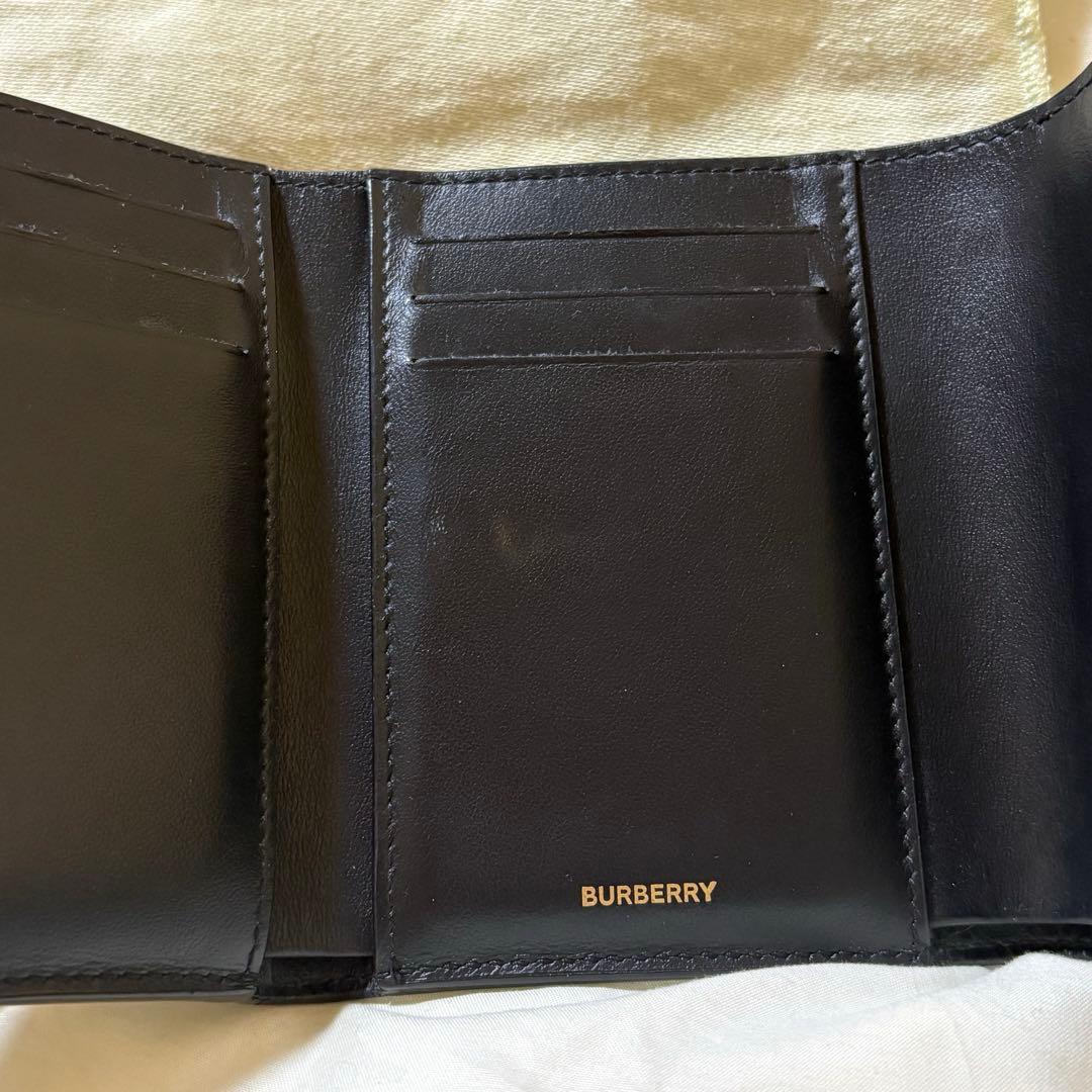 Burberry 三つ折り財布　GOLD ロゴ