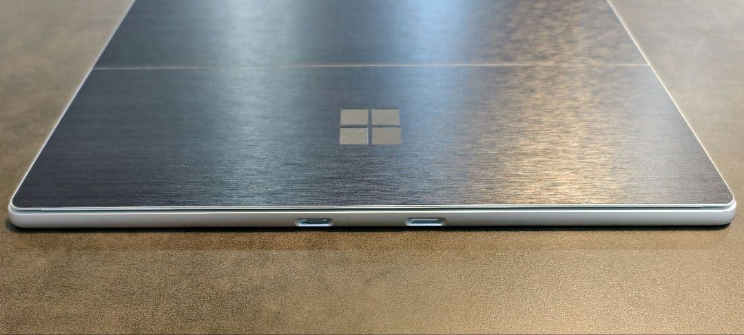 【ほぼ未使用】Surface pro 10 16GB/256GB 画面1箇所傷有
