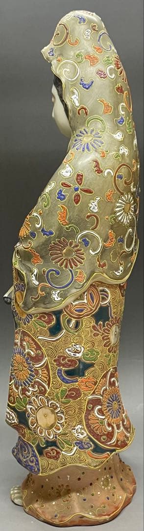 九谷焼　聖観音菩薩像　立像　色絵　金彩　置物　38cm 　Y302