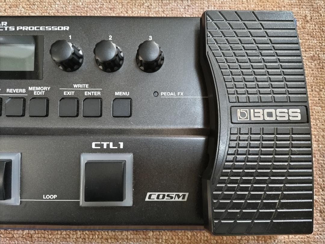 BOSS GT-1 ギターエフェクター（PSA-100S 電源アダプター付）