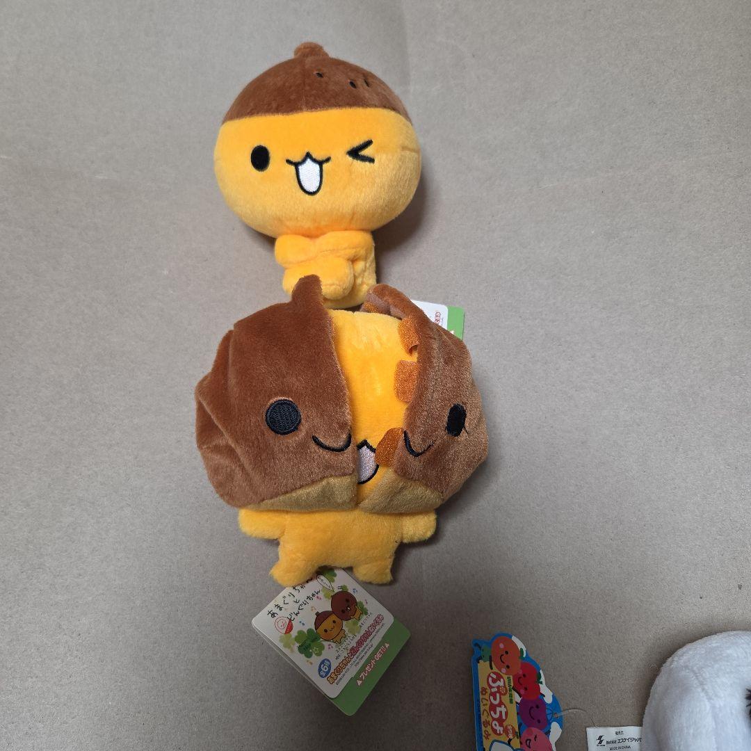 あまぐりちゃんとどんぐりちゃん　ぬいぐるみ　2種のセット