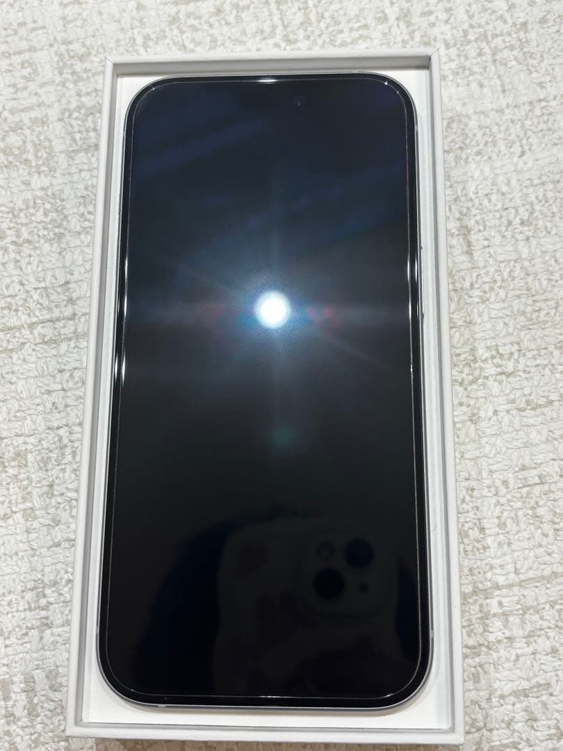 iPhone15 128GB ブルー SIMフリー 箱付 超美品 ハートケース