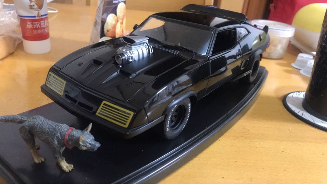 オートアート　MADMAX2 インターセプター