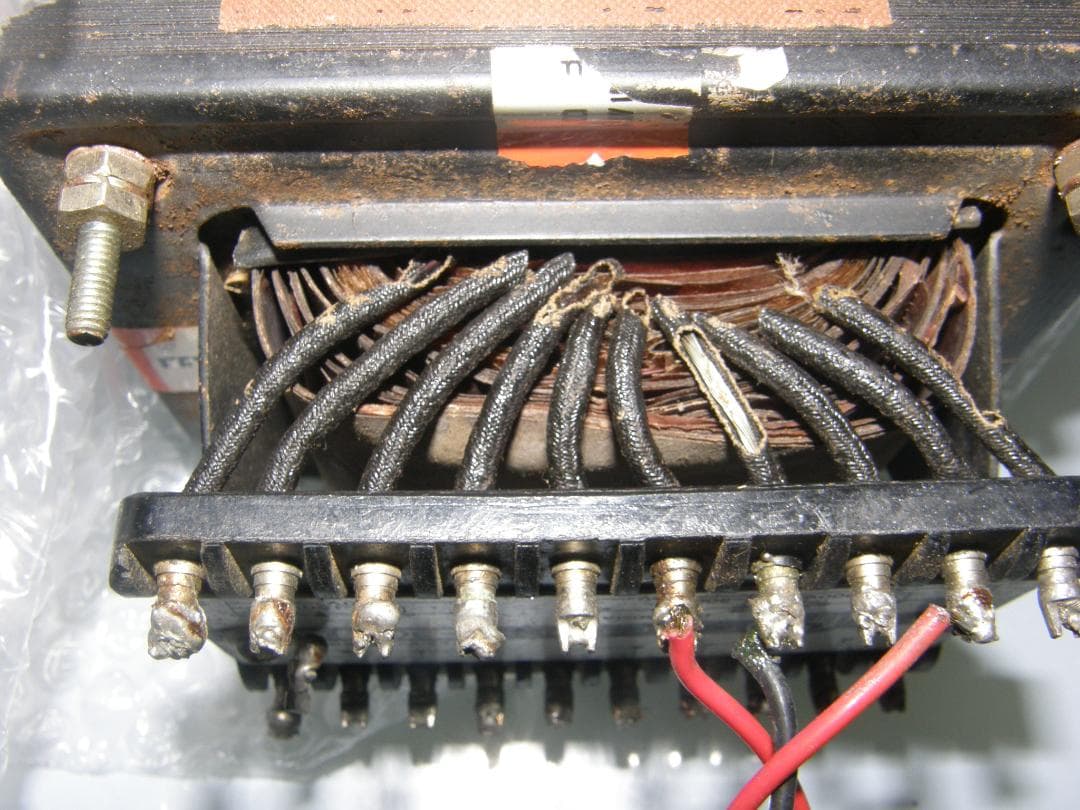 山水電源トランスPー３０B　動作品の出品です、 値下げしました！