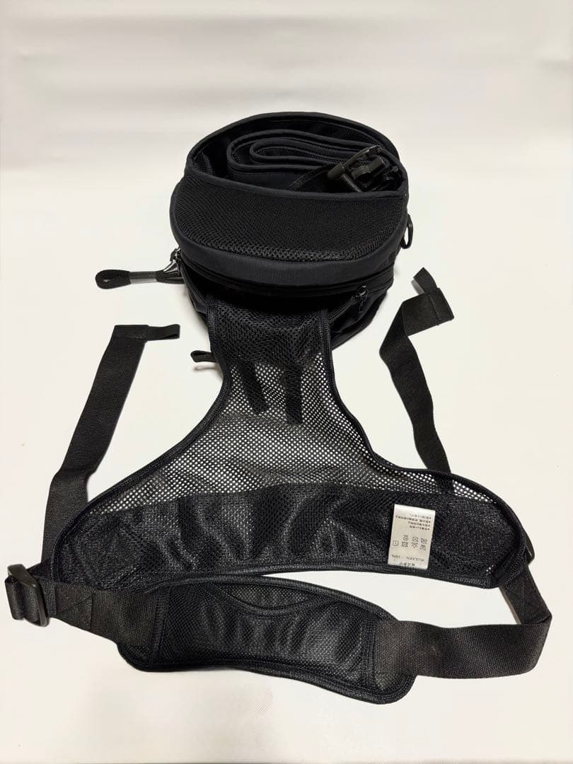 【新品】ヌーイ　ドッグキャリアー　本体とペットショルダーセット