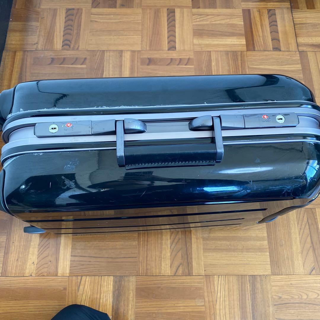 【廃盤レア物】HUGO BOSS スーツケース　大容量　黒