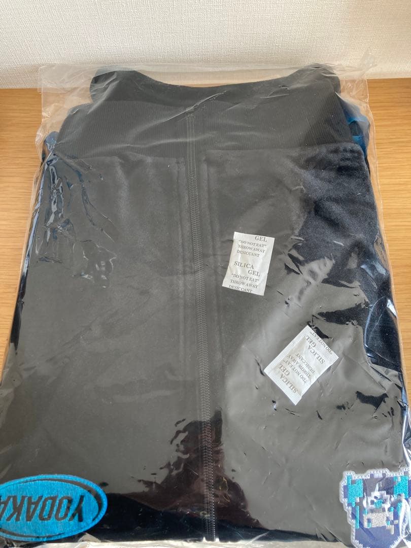 Ado ファッショナブル「よだか」トラックジャケット 特大(XXL) 缶バッジ付