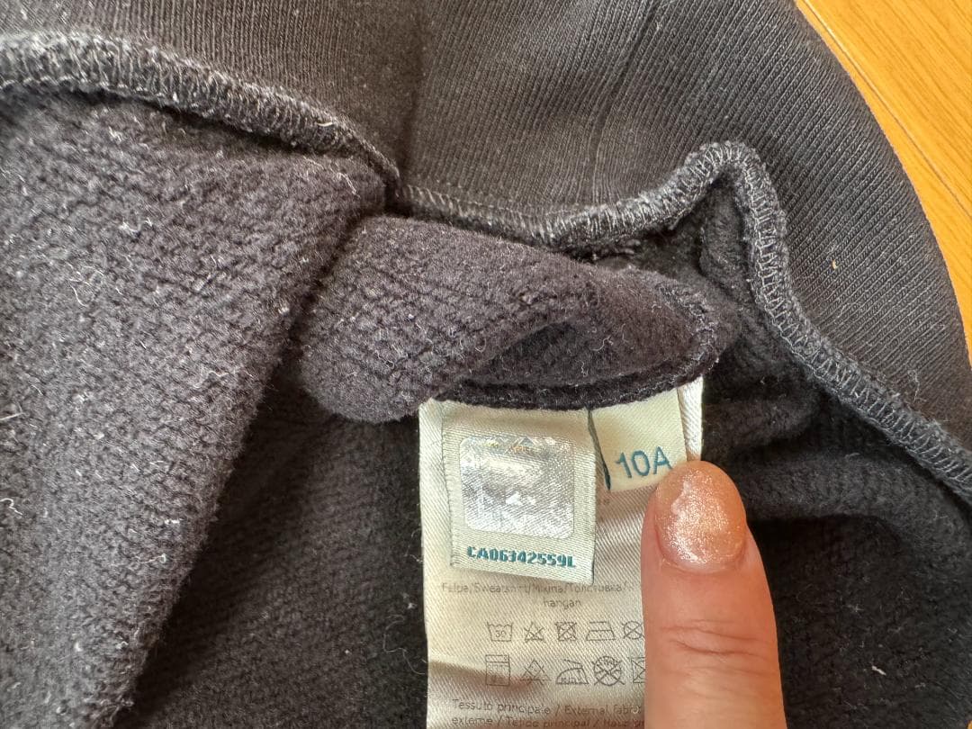 フェンディ　Fendi　キッズ　スウェットシャツ・トレーナー