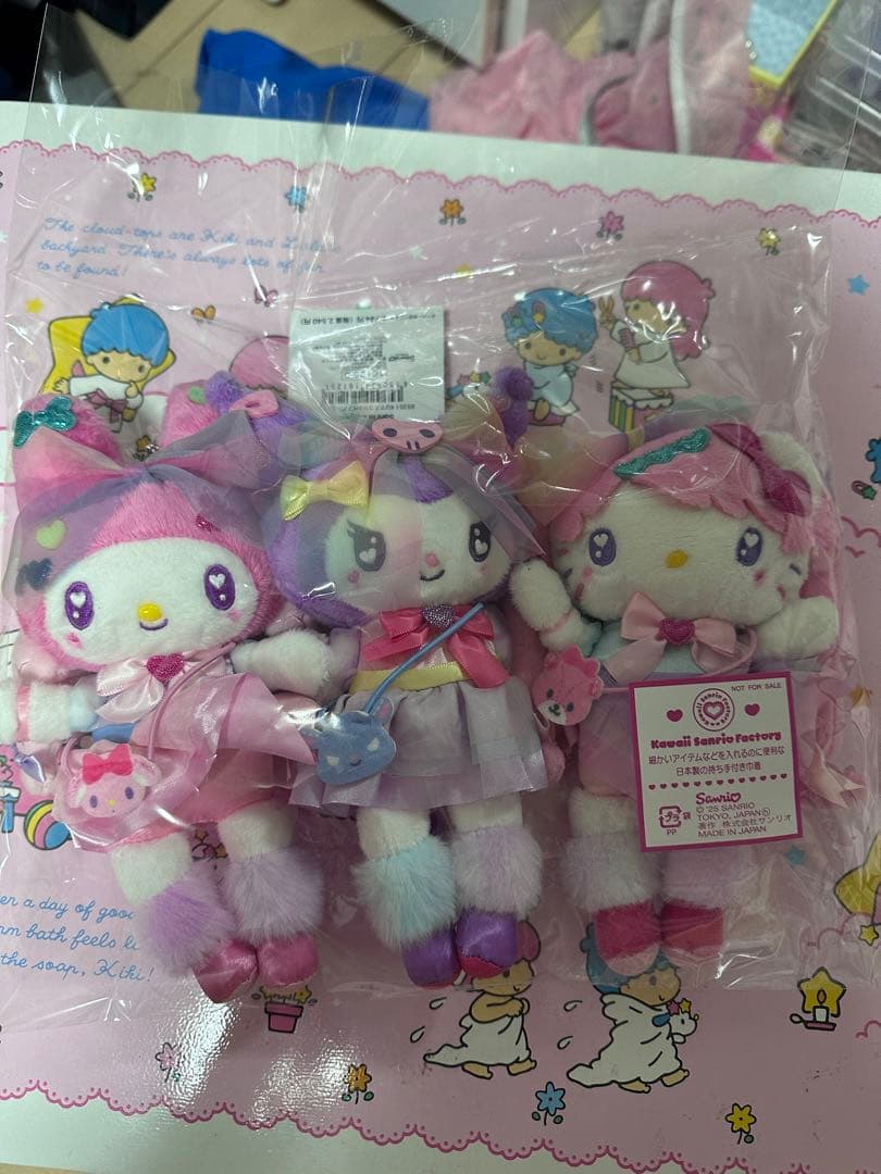 サンリオ 原宿限定 マスコット キティ ファッション　キティ　マイメロ　クロミ