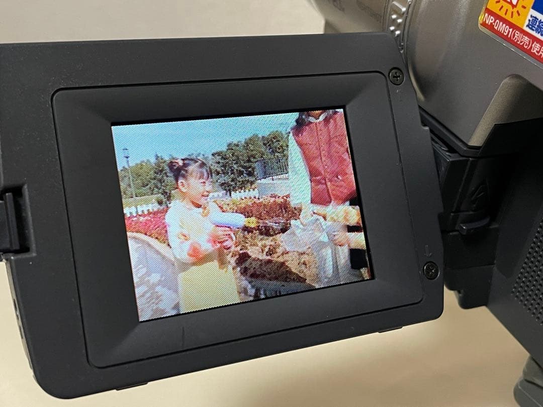 一部修理品　SONY CCD-TRV96