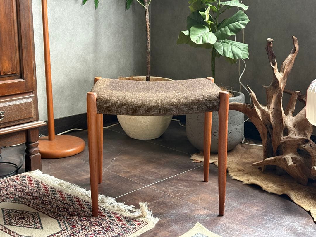 J.L.モラー　J.L. Moller　スツール　チーク材　ビンテージ　nZ