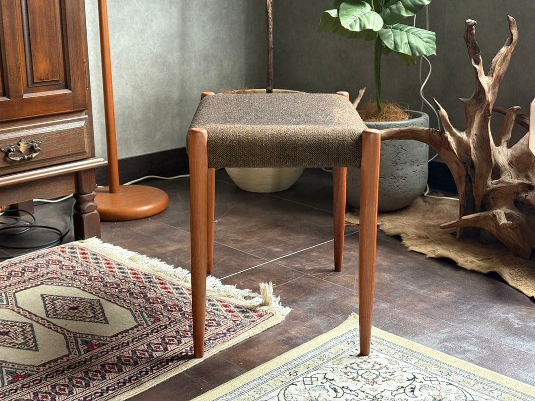 J.L.モラー　J.L. Moller　スツール　チーク材　ビンテージ　nZ