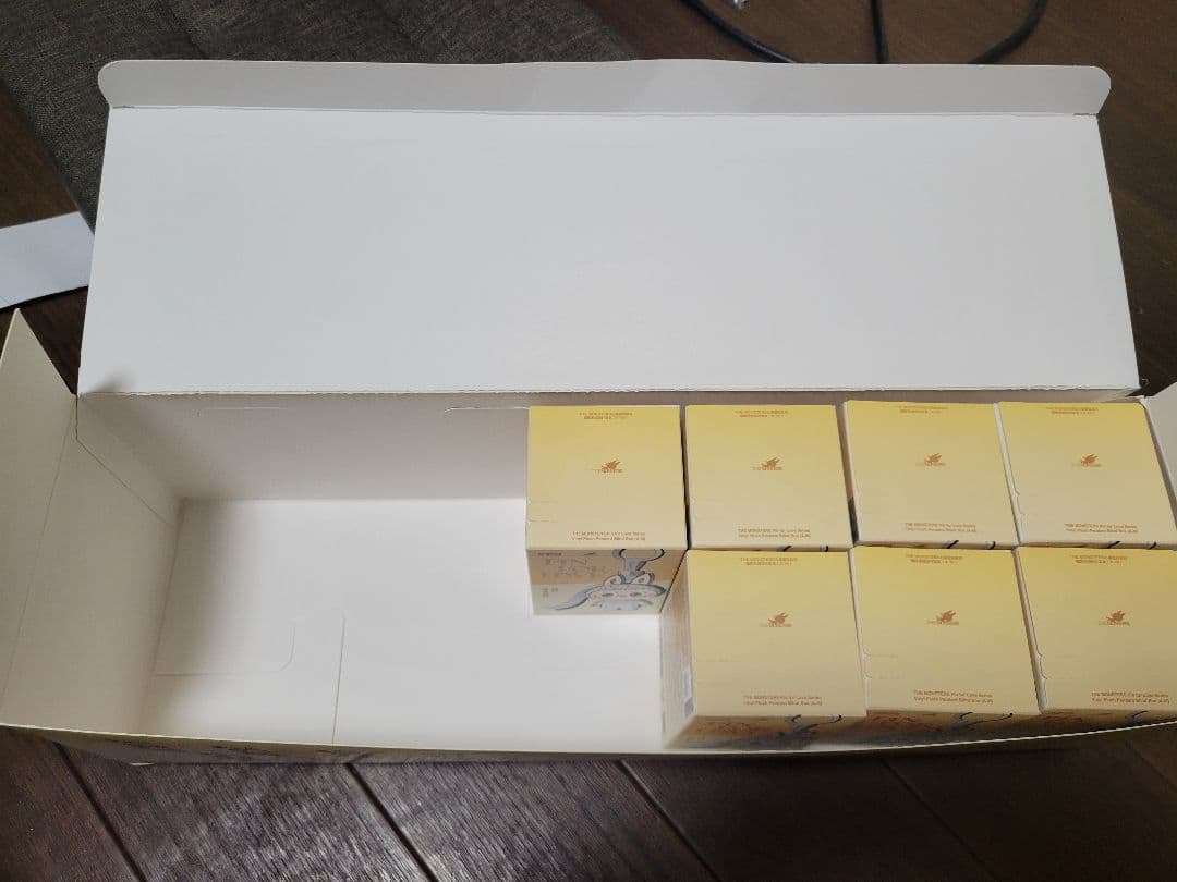 THE MONSTER PIN FOR LOVEシリーズぬい ぐるみ3箱