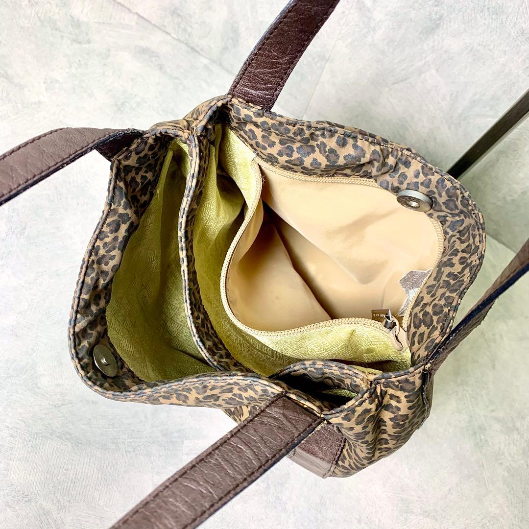 ボッテガヴェネタ　ヒョウ柄　ショルダーバッグ