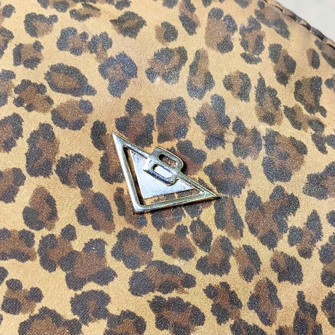 ボッテガヴェネタ　ヒョウ柄　ショルダーバッグ