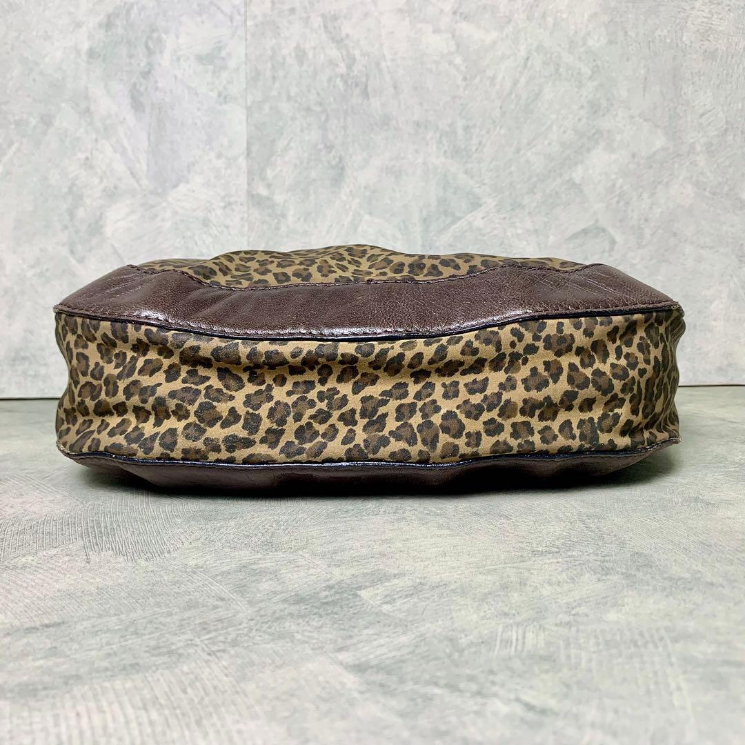 ボッテガヴェネタ　ヒョウ柄　ショルダーバッグ