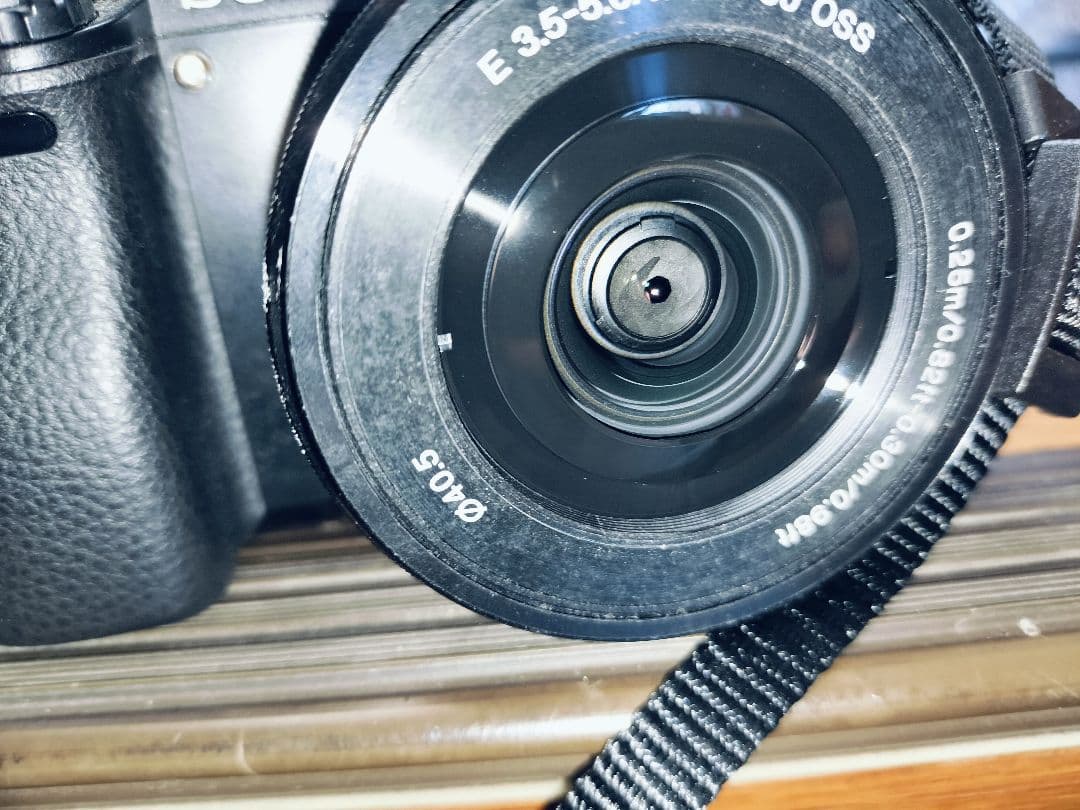 や*ま様 SONY　一眼レフカメラα6000　ダフルズームレンズセット　カメラ収