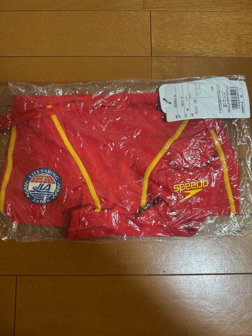 speedo 赤 ライフセーバー 競泳水着