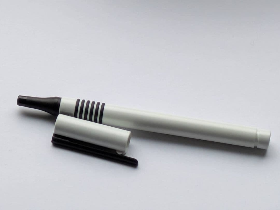 LAMY　ホワイトペン　white pen