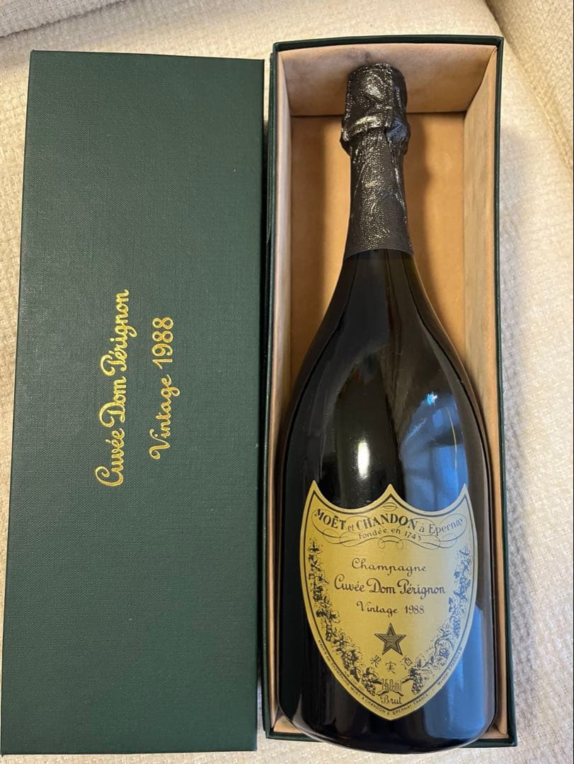 Dom Pérignon ドンペリ 1988(vintage) 箱付き、未開封