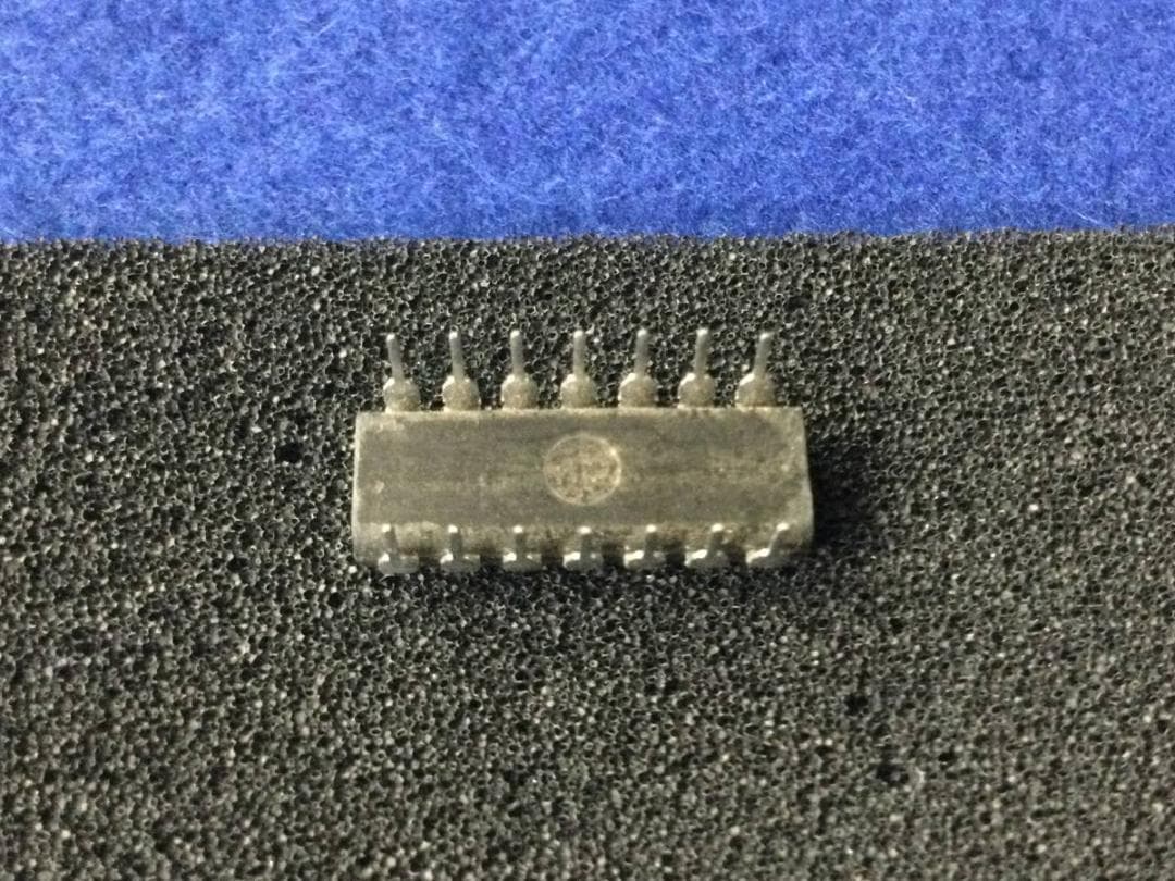 RC3403AD レイセオン ４回路入りオペアンプ 2個