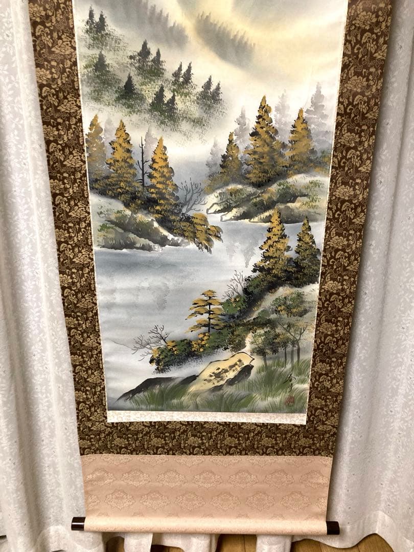 美品 春川先生 彩色山水園 掛軸 木箱付き