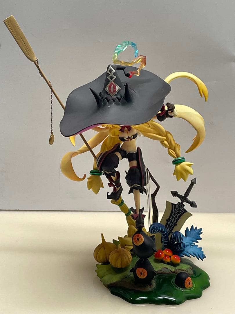 魔女と百騎兵 沼の魔女 メタリカ 1/8 フィギュア