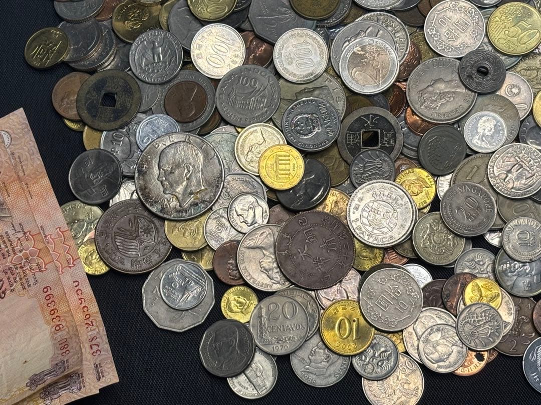 ま*お様 外国　古銭　銀貨　古札　まとめて　4キロ アンティーク