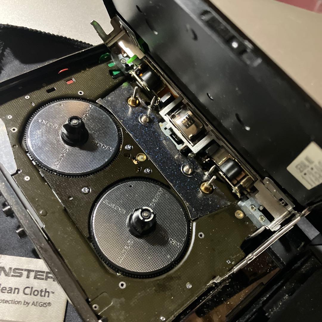 SONY WM-F404 カセットプレーヤーoasis カセット付き (韓国製)